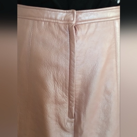 Pink Metallic BCBG Maxazria 100% leather Knee Length Skirt Size 6 Sissy Pricess - Picture 8 of 8